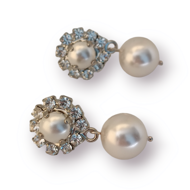 END OF COLLECTION - Pearl and Swarovski earrings mounted on silver