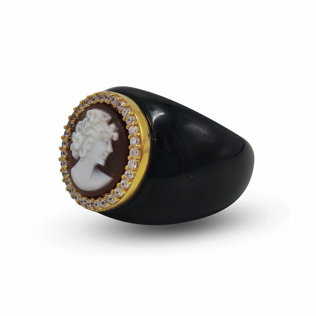 Anello dea in cammeo sardonico, agata e montato su argento Lucia Vitiello Gioielli di Napoli