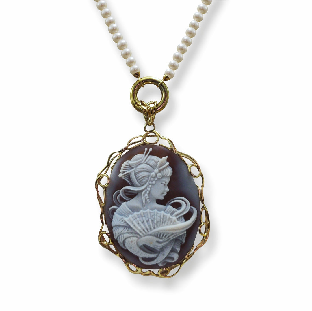 Collana ciondolo dama Bashira in cammeo montata su argento Lucia Vitiello Gioielli di Napoli
